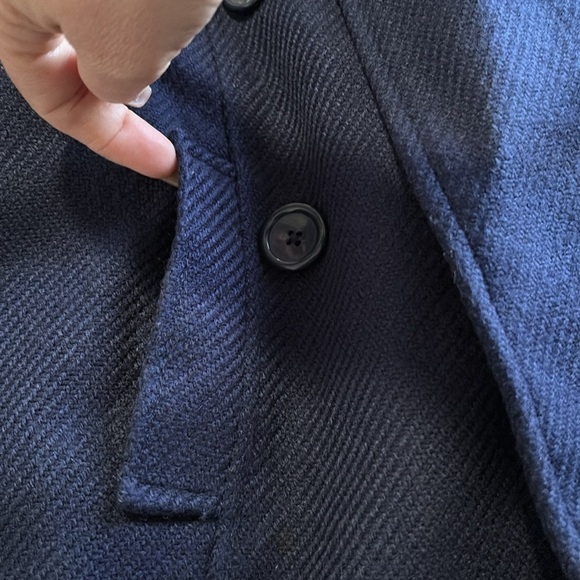 Girl's coat size 6 in navy blue with beige trim - Picture 9 of 11